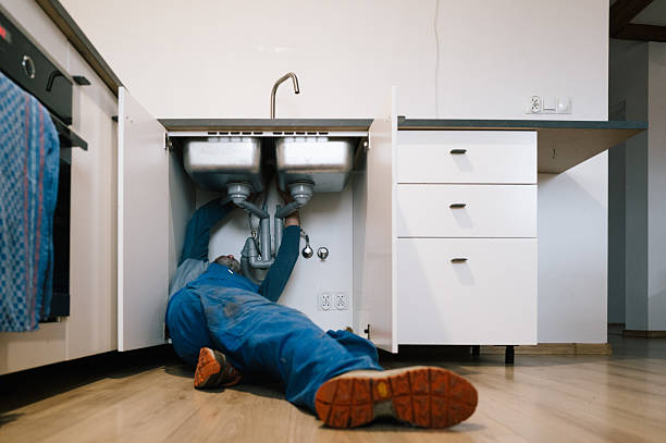 Professional Drain Cleaning technician working in Lakeside, AZ